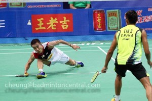 Get a Grip! How to deal with dusty badminton courts