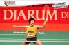 Sho_Sasaki__Tonami_Badminton_Club_Jepang__berusaha_menggapai_kok_yang_dilepaskan_Liew_Daren__Mal.jpg